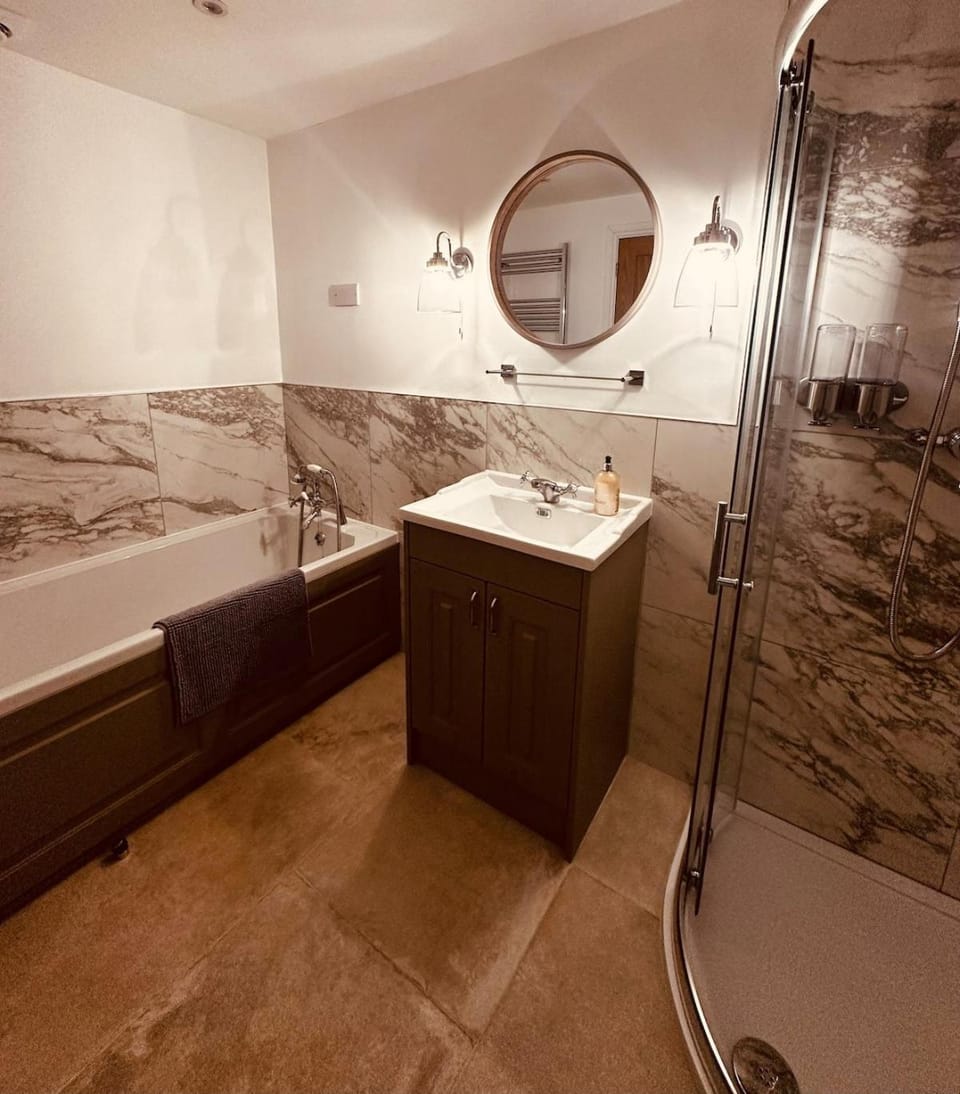 The Forge, Newly Converted Barn Apartment in England