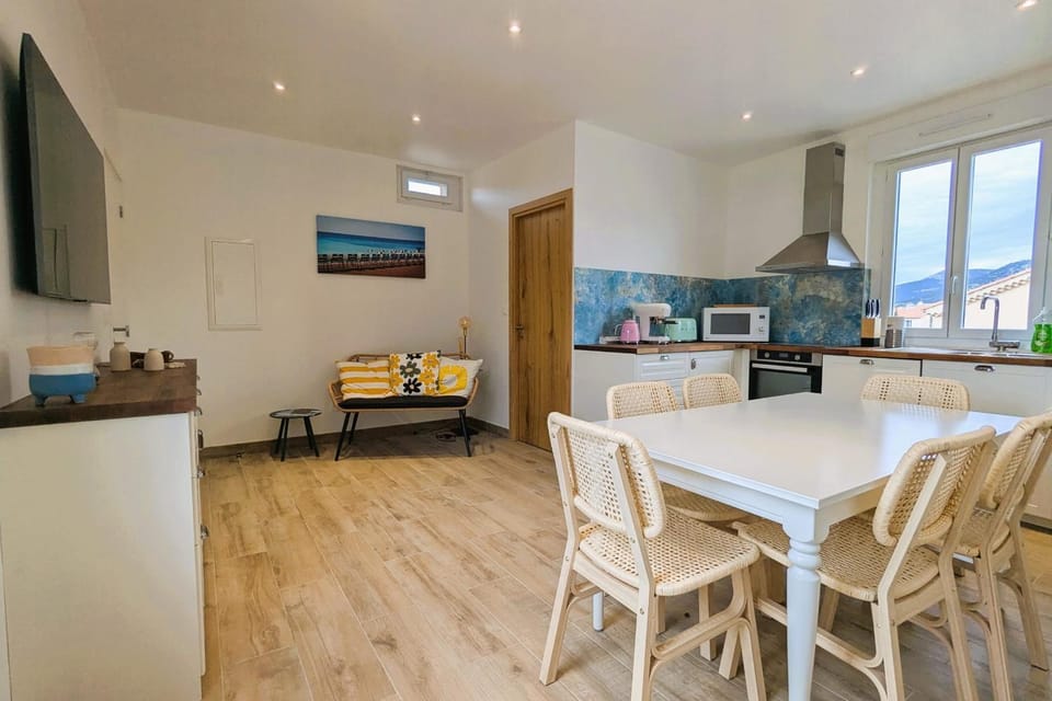 Penthouse with large terrace near beaches Apartment in Toulon