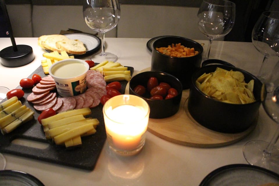 CAMPING-CAR TOURISTIQUE du JURA Campground/ 
RV Resort in Dole