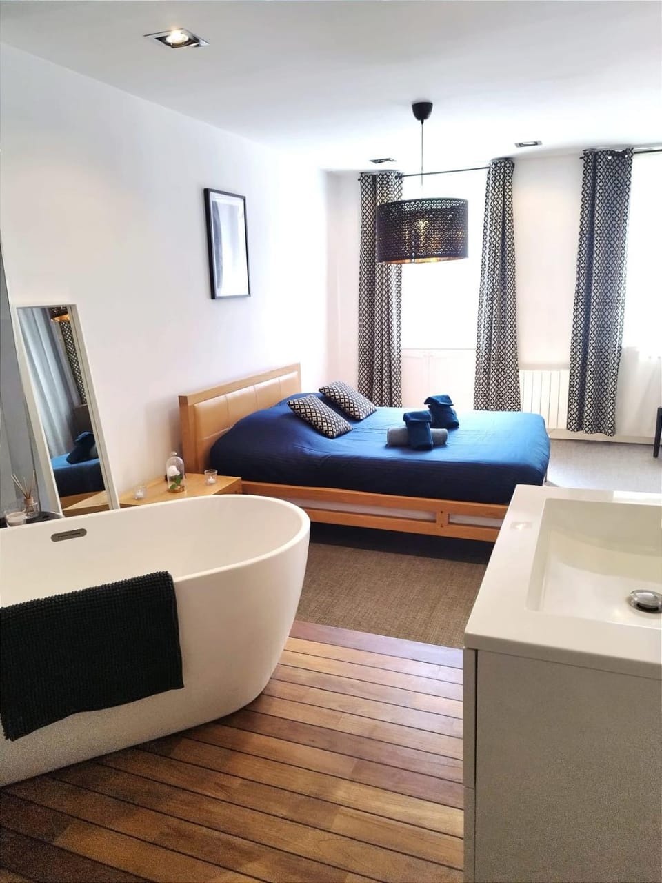 Elegant Apartment in the Heart of Chantilly Just Steps from the Château Apartment in Chantilly