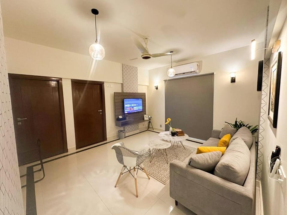 Olive Suites on Shahrah-e-Faisal Apartment in Karachi