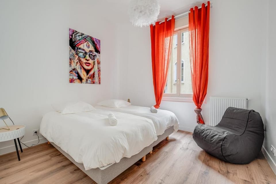 Appartement lumineux 4 personnes avec salle de sport, Centre Pop Apartment in Saint-Étienne