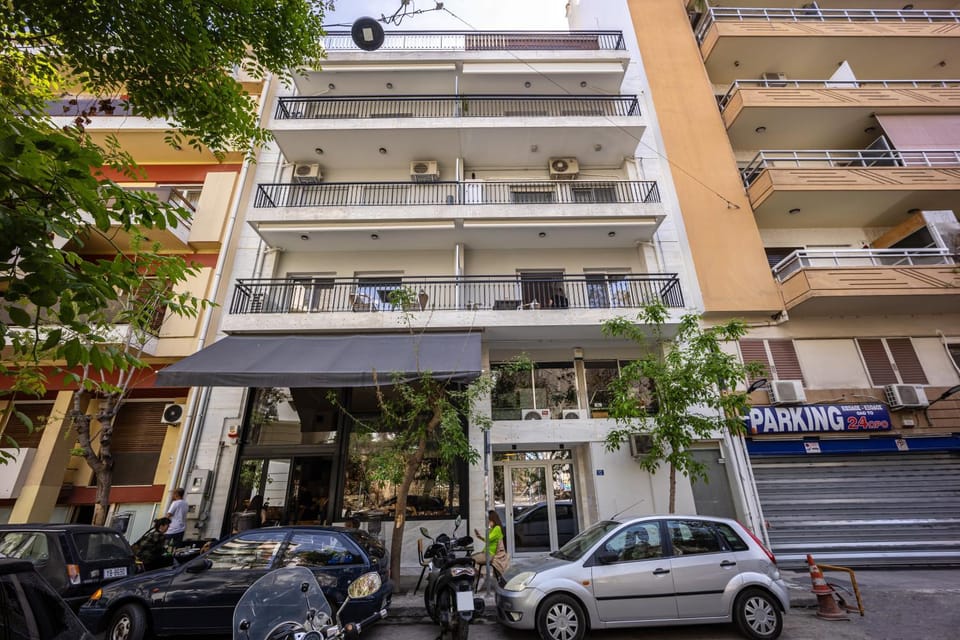 Property building, Neighbourhood
