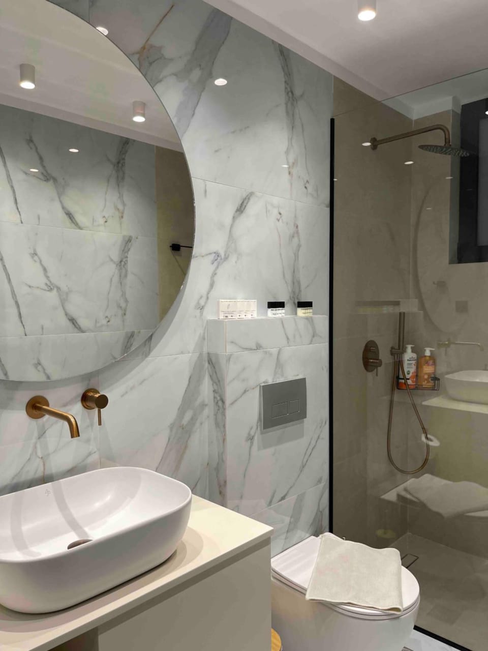 Shower, Toilet, Bathroom