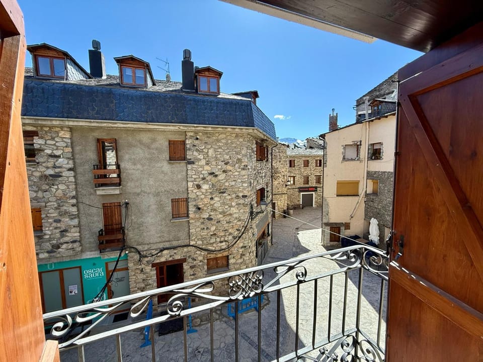 View (from property/room), Balcony/Terrace