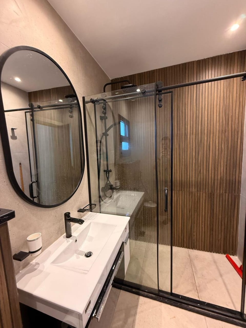 Luxury Flat W Private Terrace minutes to Airport Apartment in Cairo Governorate