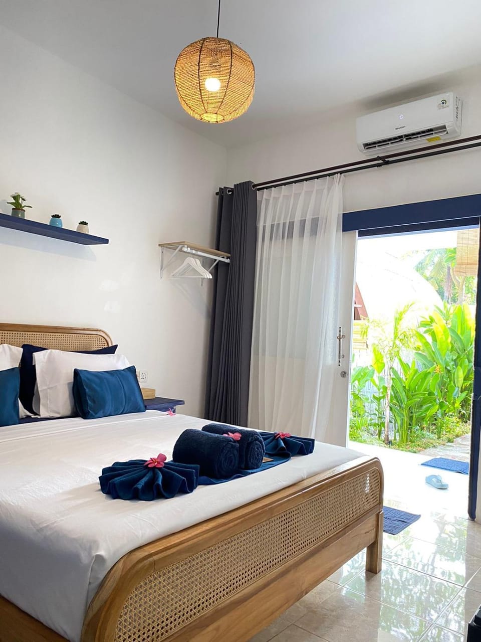 Bed, View (from property/room), Photo of the whole room, Bedroom, towels, air conditioner