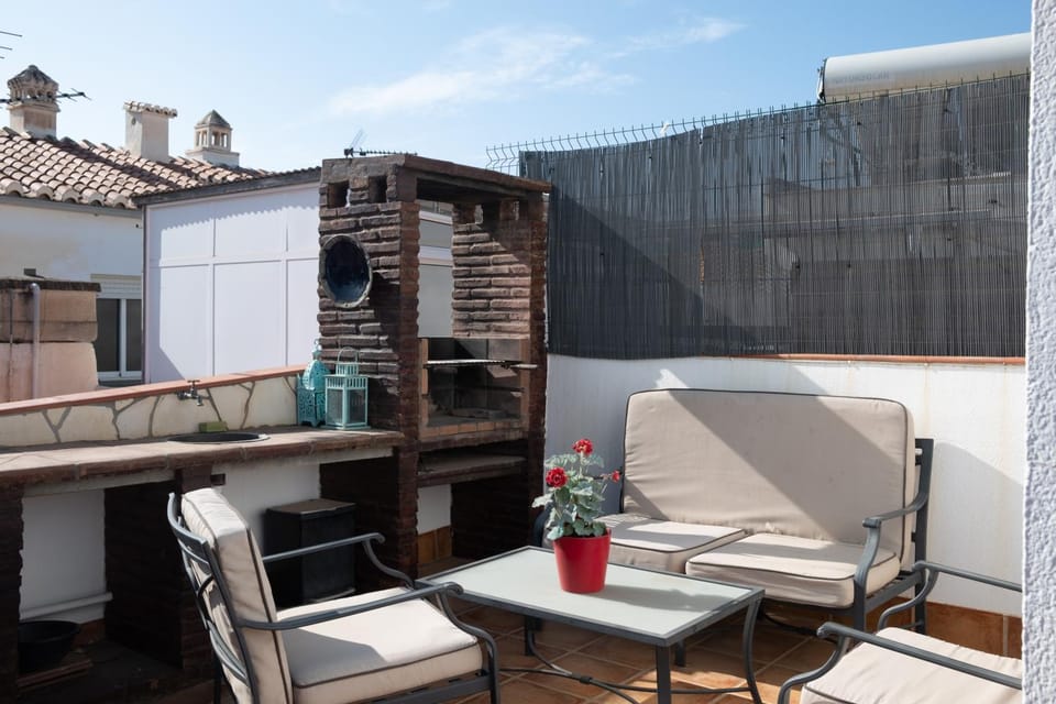 Day, BBQ facilities, View (from property/room), Dining area