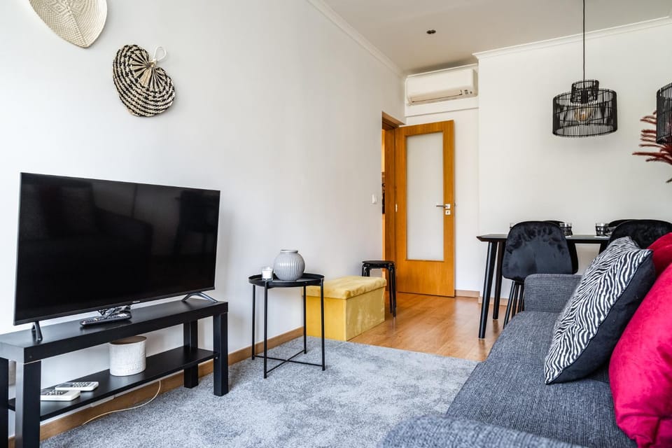 Communal lounge/ TV room, TV and multimedia, Living room, Seating area