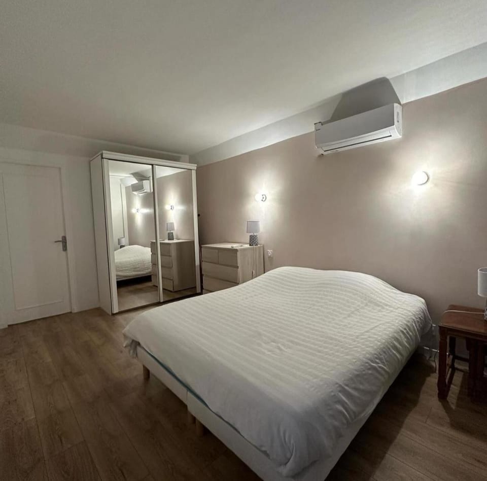 Casino Juan-les-pins Apartment in Antibes