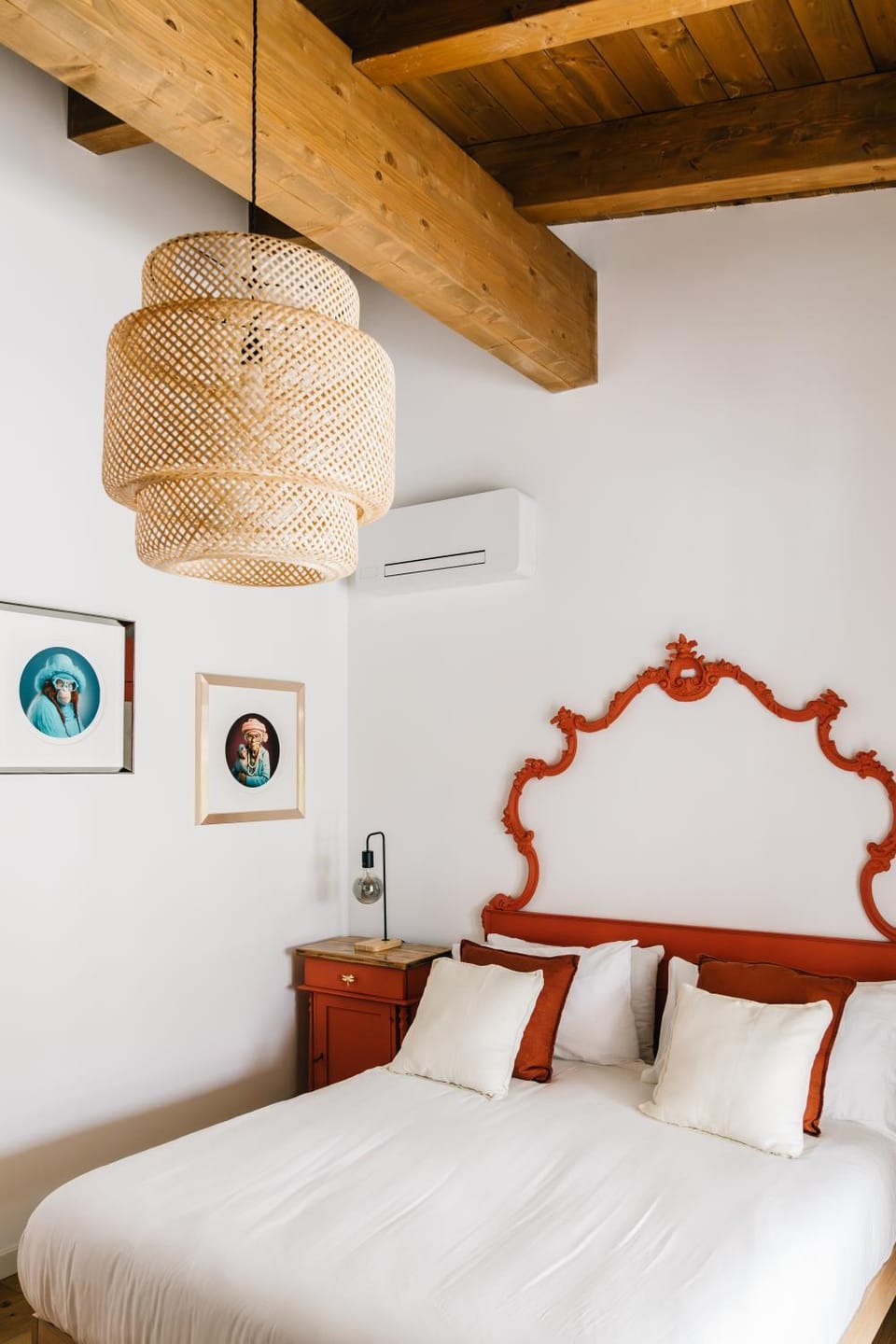 Bed, Photo of the whole room, Bedroom, air conditioner