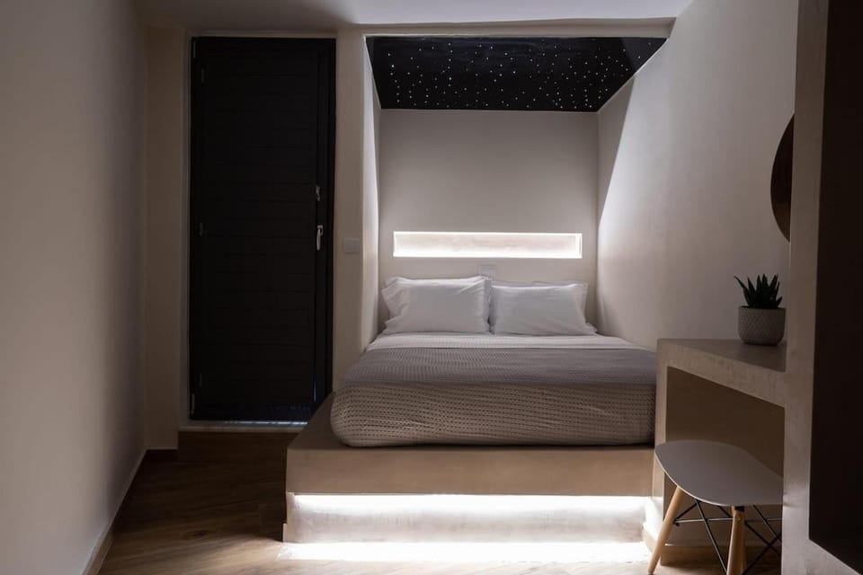 Petit Suite Apartment in Santorini