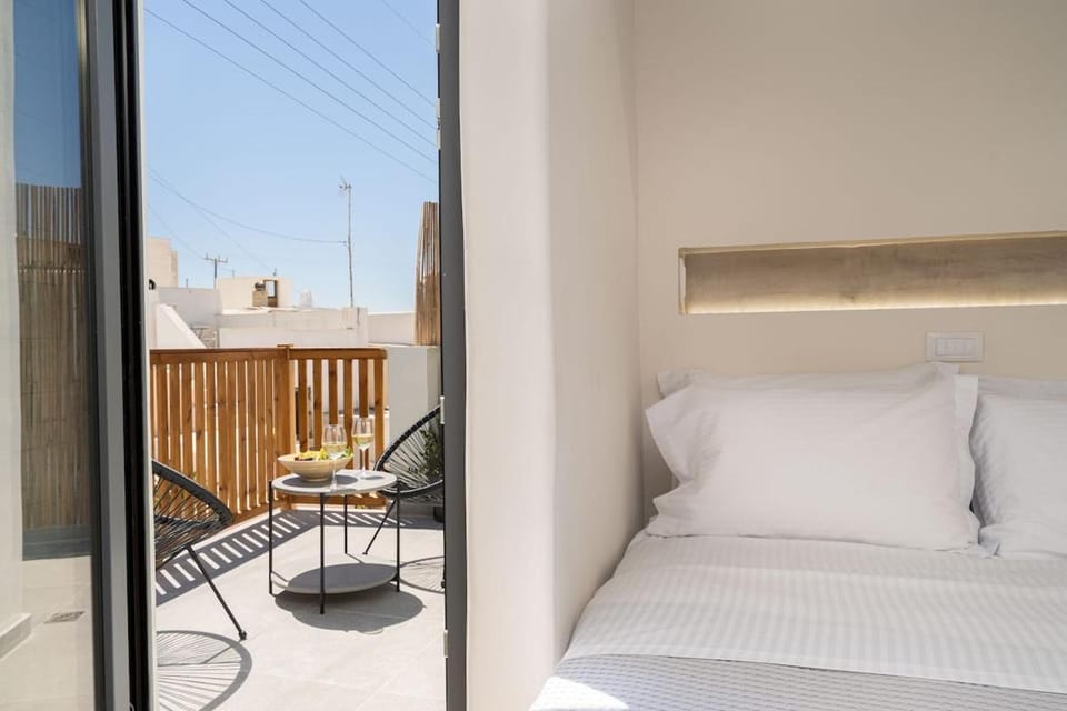 Petit Suite Apartment in Santorini