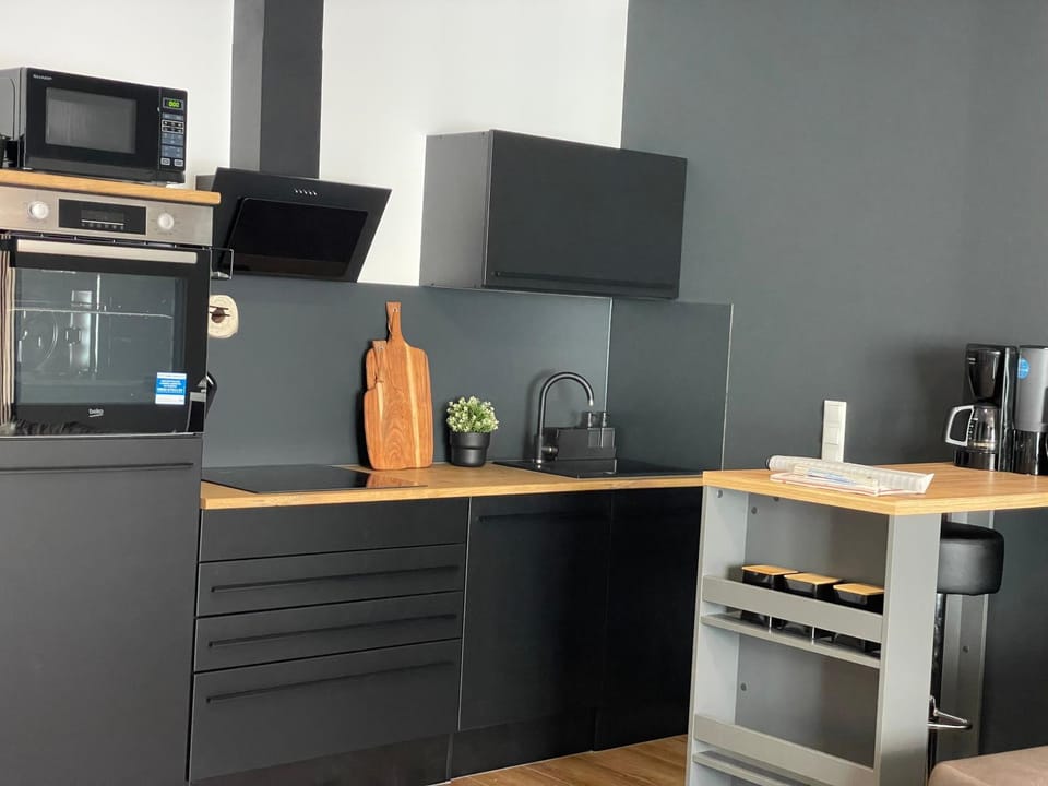 Kitchen or kitchenette, Living room