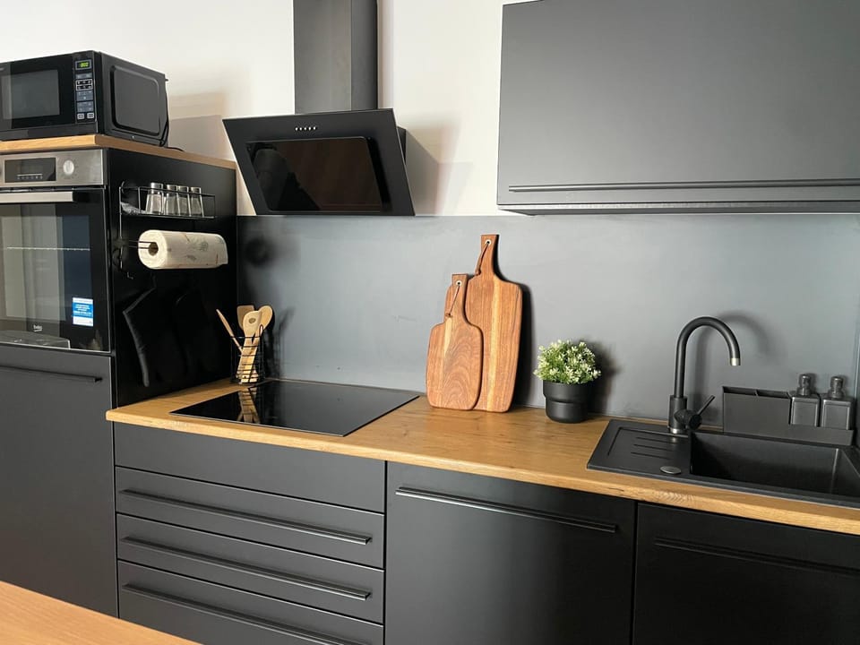 Kitchen or kitchenette, Living room