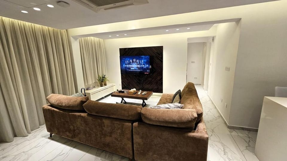 The Suave - Limassol City Centre Luxury Apartment in Limassol City