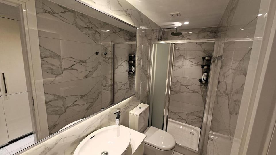 The Suave - Limassol City Centre Luxury Apartment in Limassol City