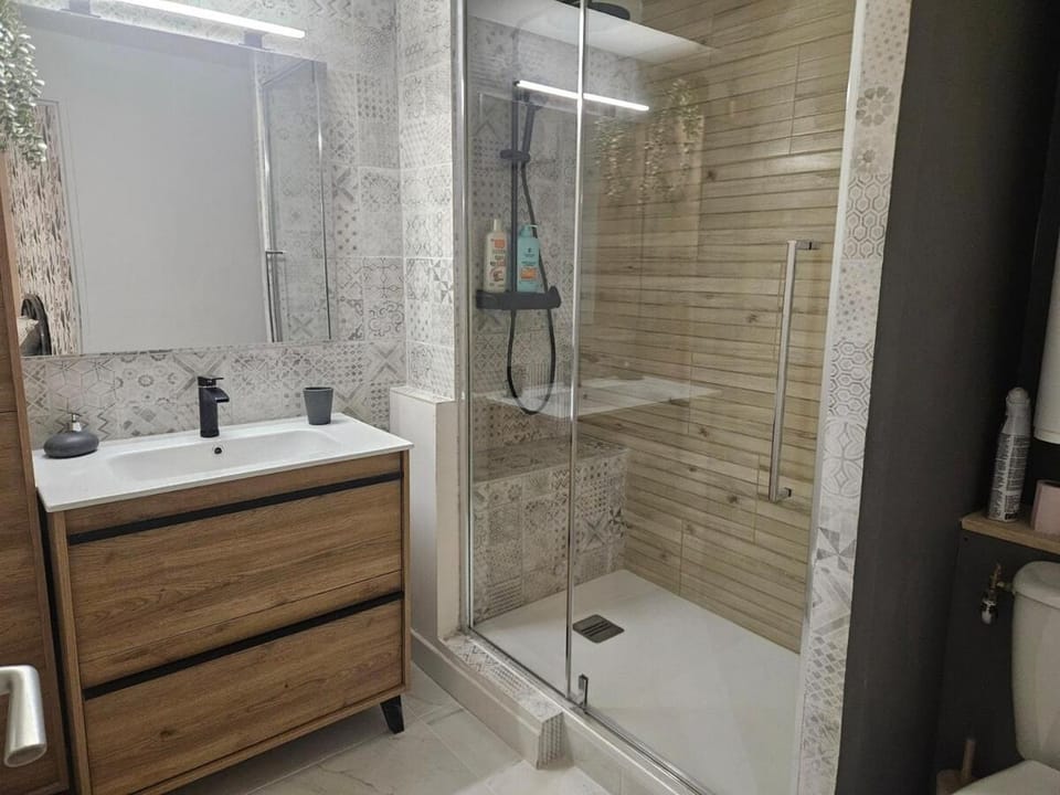 Charmant studio près du pont avignon Apartment in Avignon