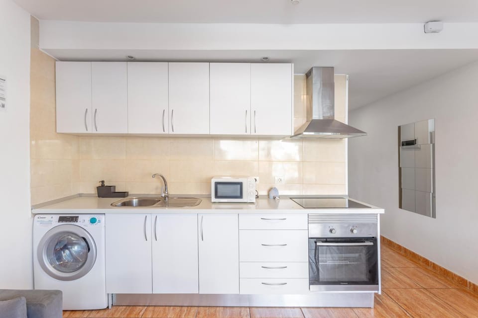 Kitchen or kitchenette, Living room