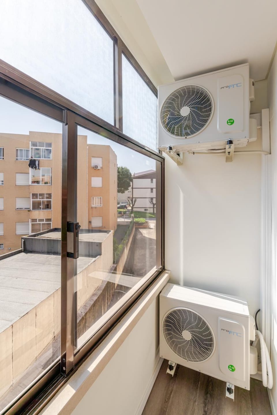Balcony/Terrace, air conditioner