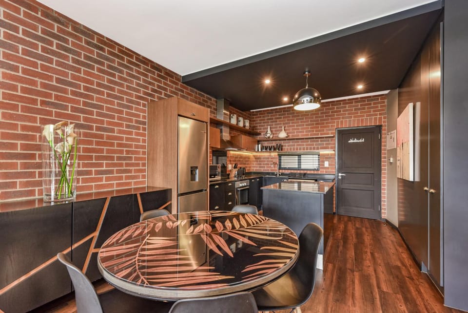 The Vantage 210 Apartment in Johannesburg