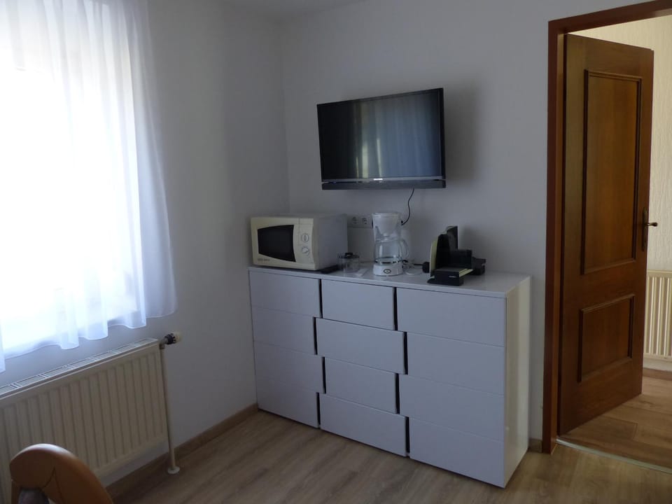 TV and multimedia, Coffee/tea facilities