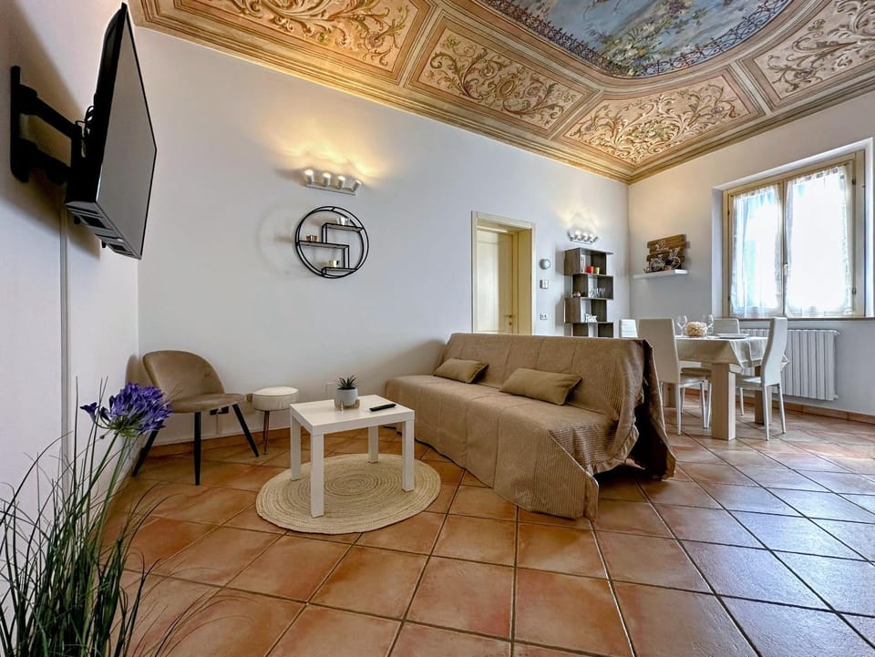 TV and multimedia, Living room, Seating area