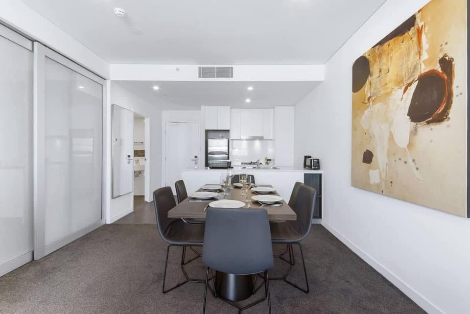 free parking lovely 2 bds in heart of chatswood76 Apartment in Sydney