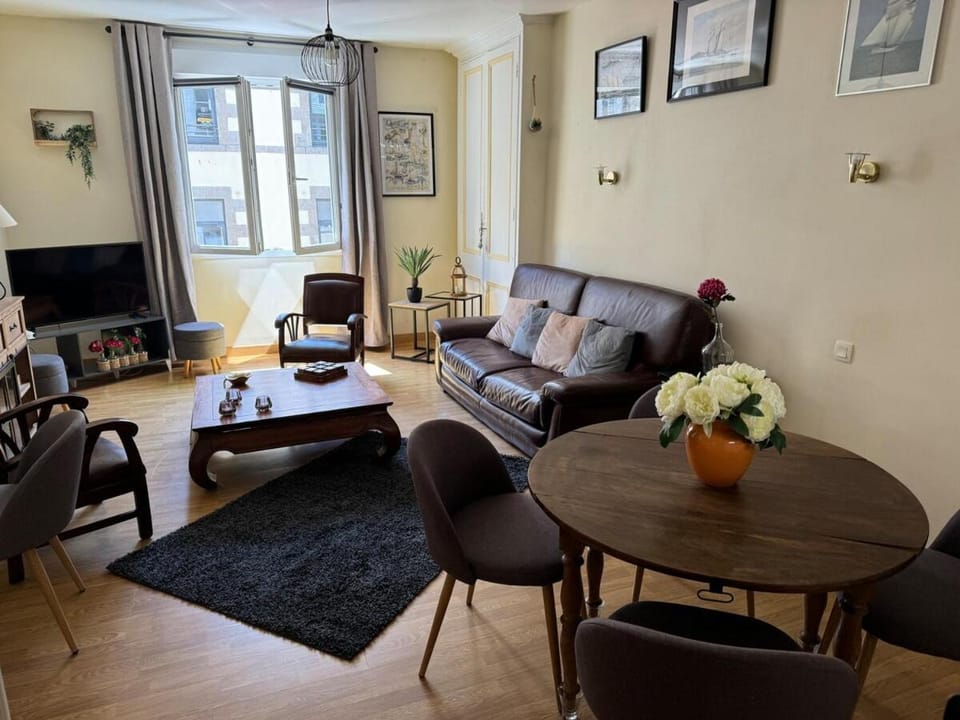 Appartement Granville hyper centre Apartment in Granville