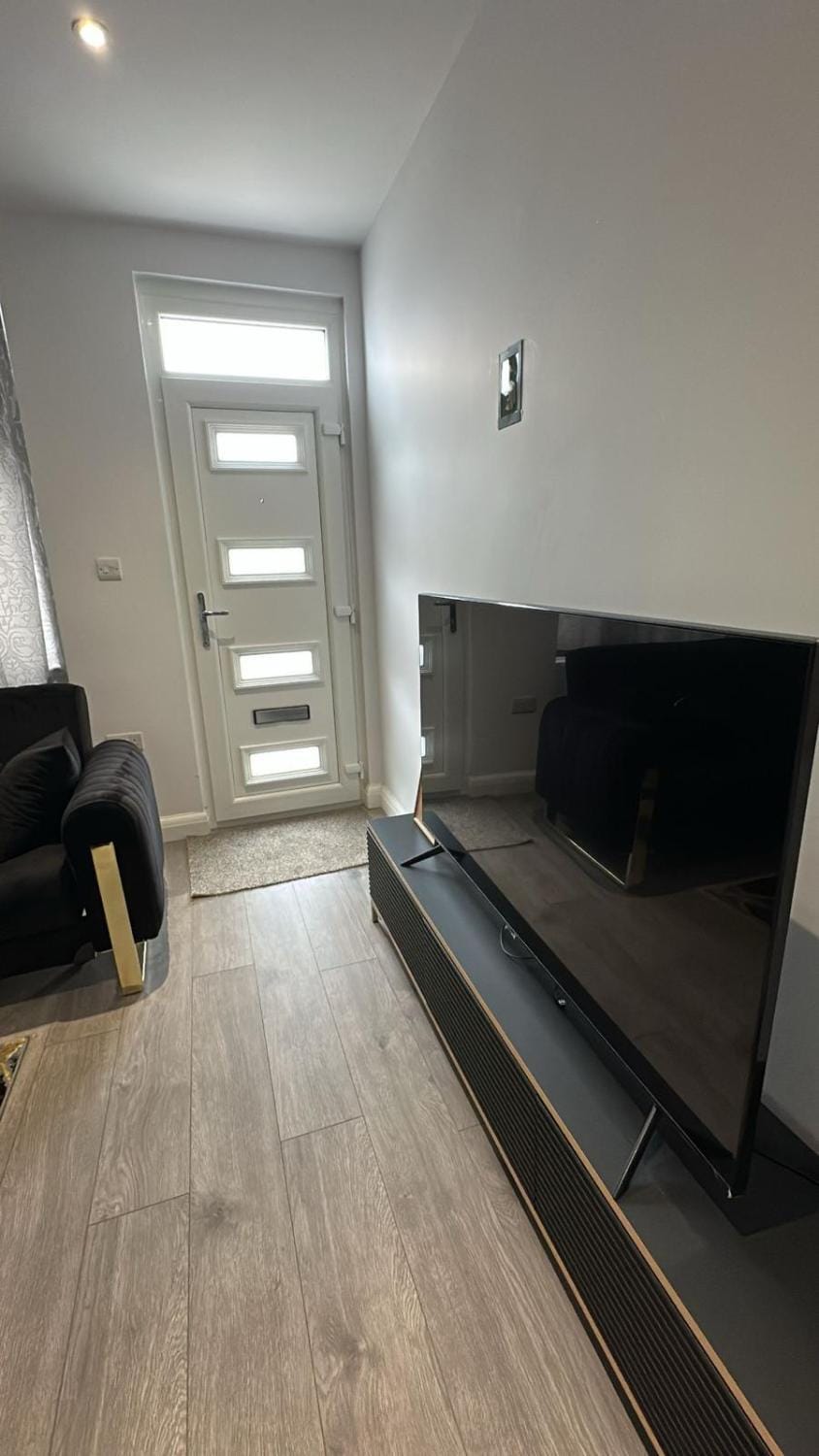 Abena' Villa Vacation rental in England