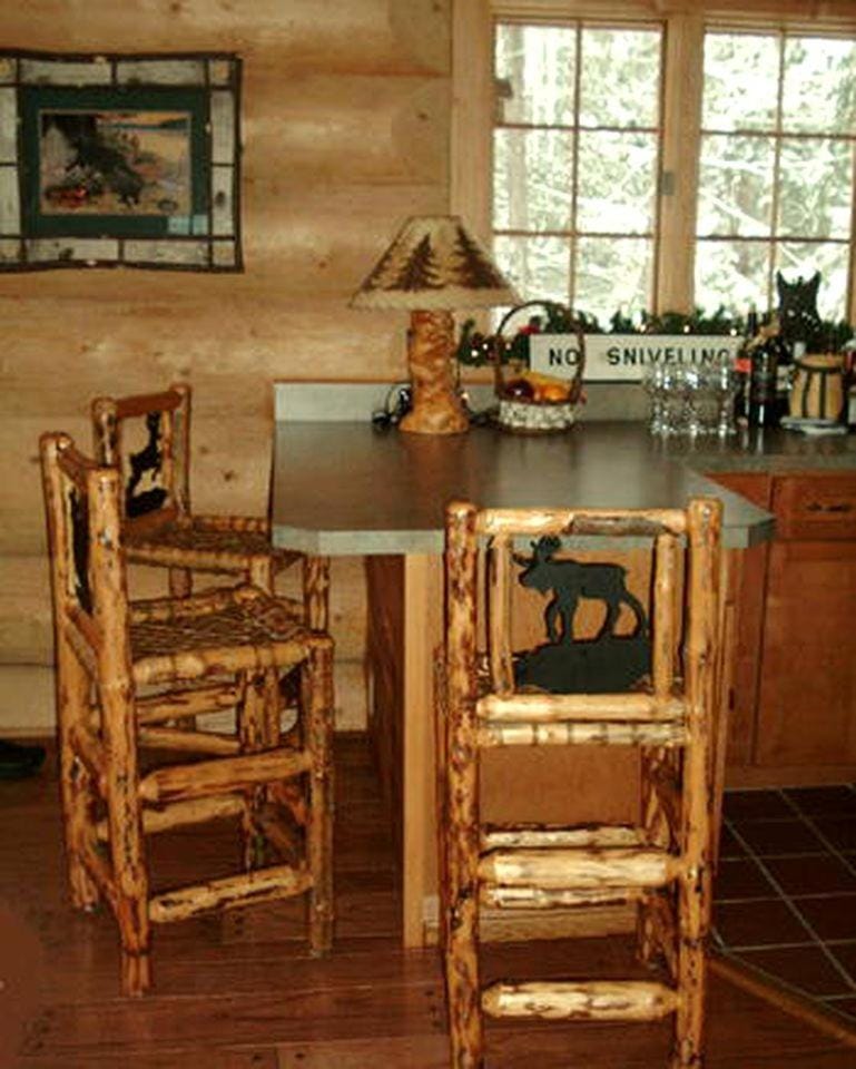 Beautiful Log Cabin with Jacuzzi Bathtub in the heart of Adirondack State Park Cabin in Upper Saranac Lake