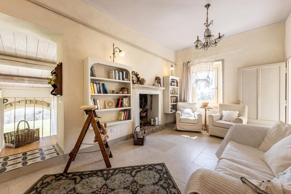 Living room, Seating area, Internal: Not applicable to any particular room