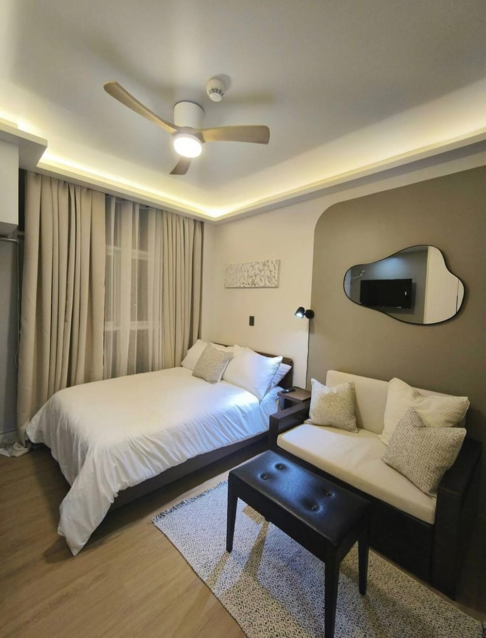 Living room, Bedroom