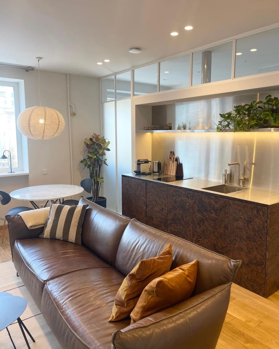 Seating area, Dining area, kitchen