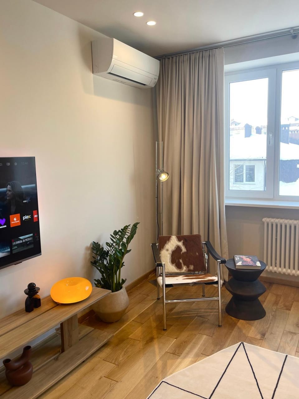 Communal lounge/ TV room, Living room, Seating area