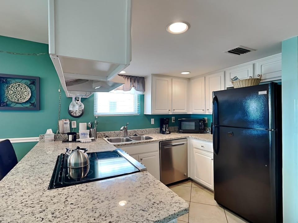 Westwind #804 Apartment in West Beach