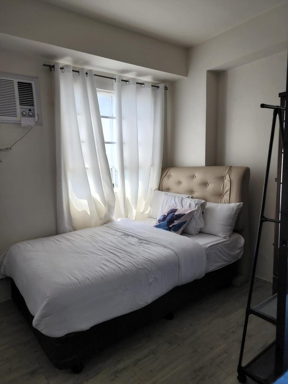 Capitol Central Condo, 2 Bedroom Apartment in Bacolod