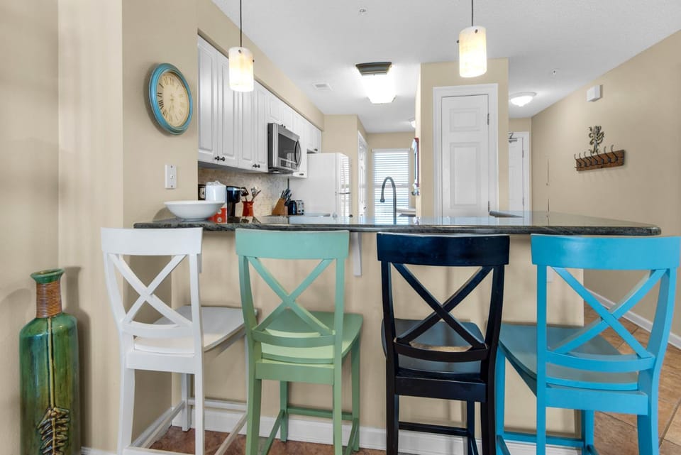 Awesome Tranquility by Gulf Coast Getaways Apartment in Pensacola Beach