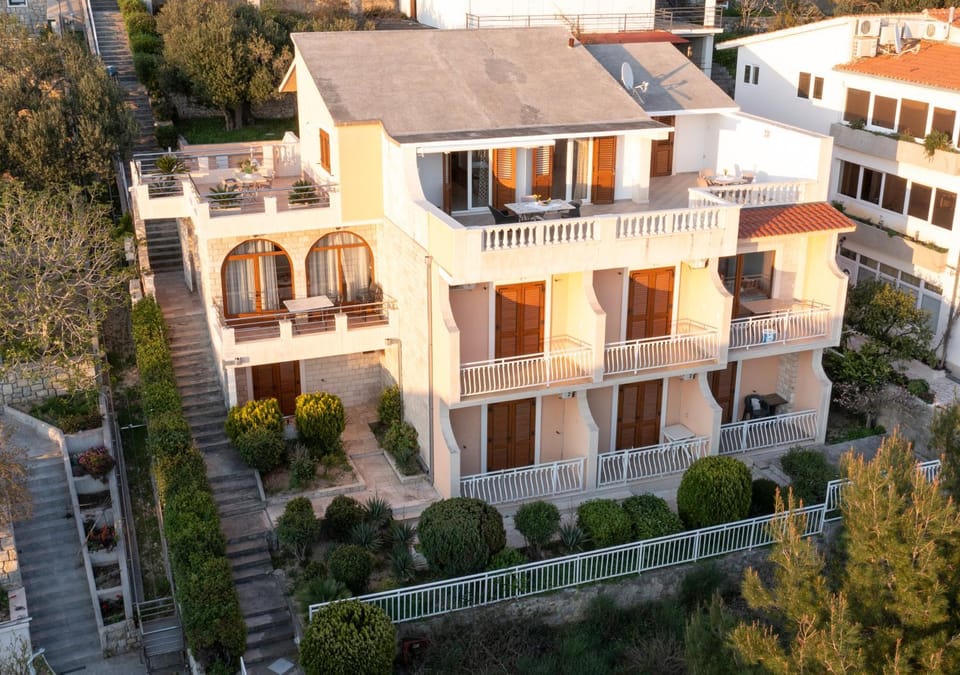 Property building, Day