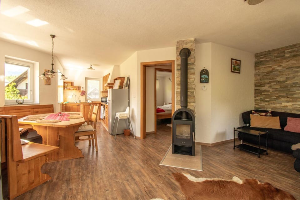 Living room, Dining area, kitchen