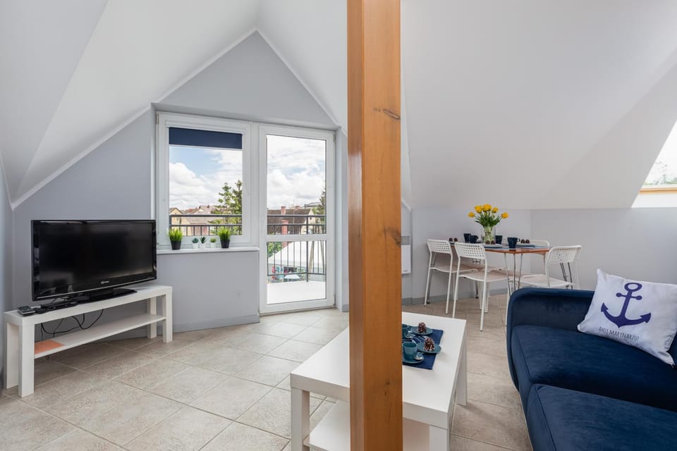 TV and multimedia, Balcony/Terrace, Living room