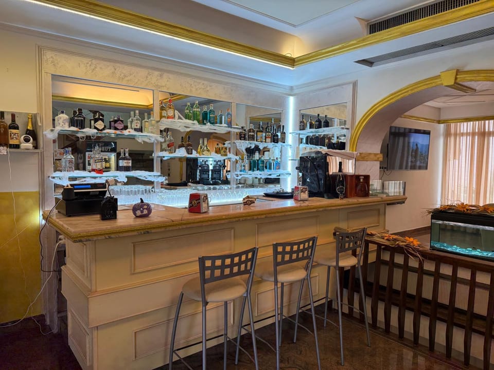 Lounge or bar