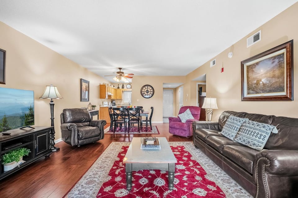 WP444 Vacation Destination House in Pigeon Forge