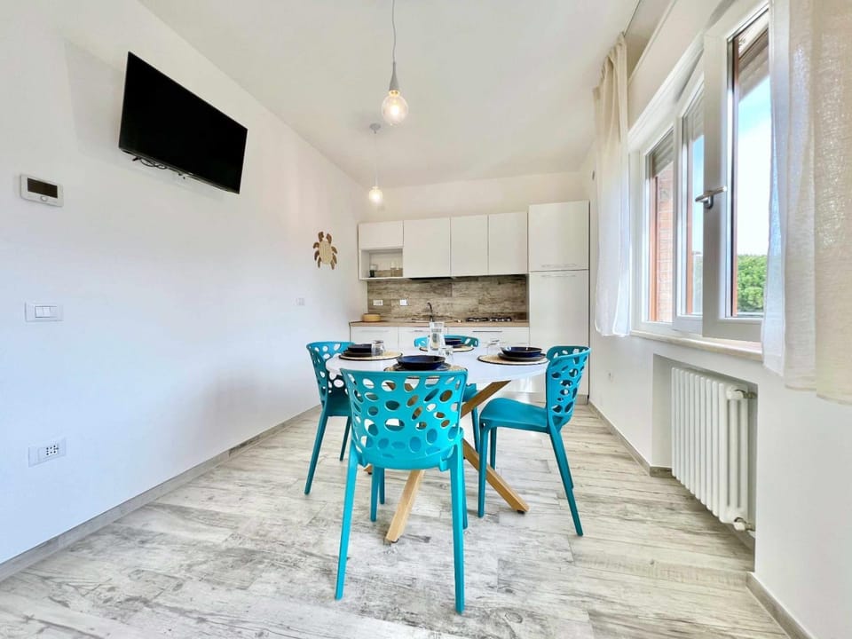 TV and multimedia, Dining area