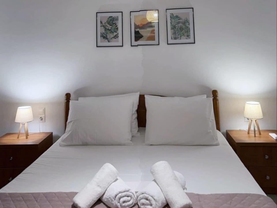 Coral Rooms Himara Bed and Breakfast in Vlorë County, Albania