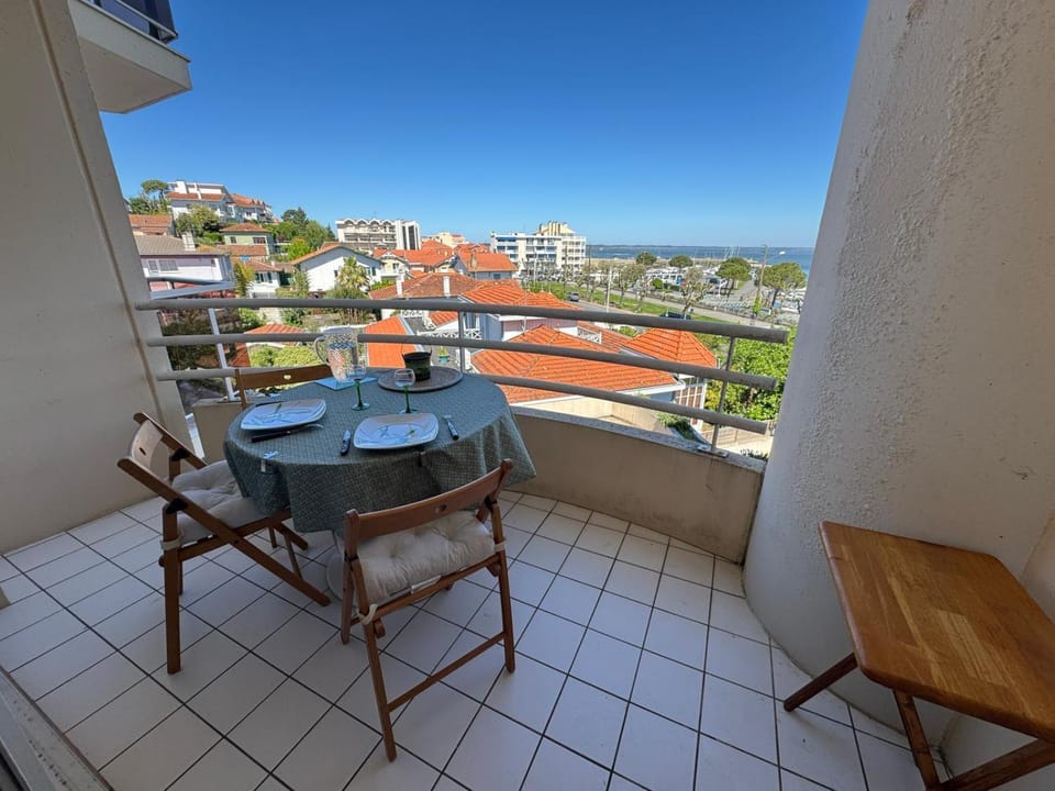 T2 très belle vue bassin avec balcon 100 m plage Apartment in Arcachon