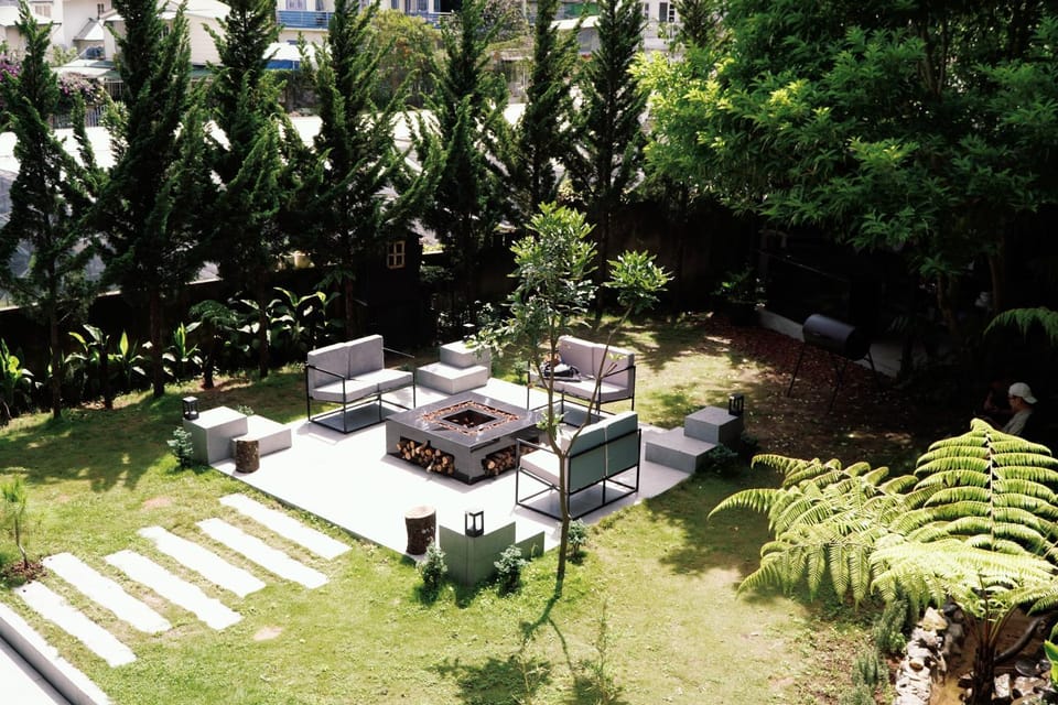 Ben Ben - Casa De iluso Hotel in Dalat