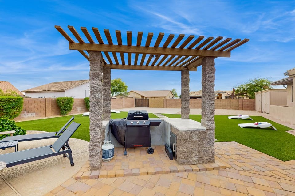 The Peoria Palms House in Glendale
