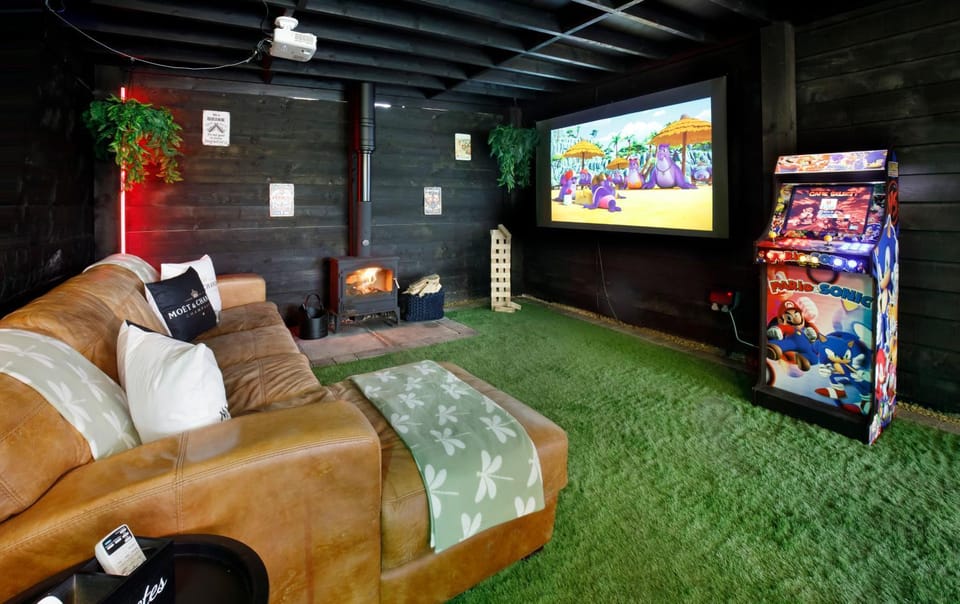 Game Room, TV and multimedia, Evening entertainment