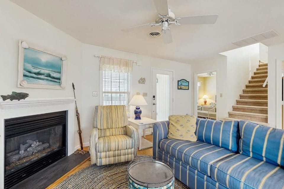 Bahama Beach Cottages --- 634 Sandy Point Rd House in Sussex County